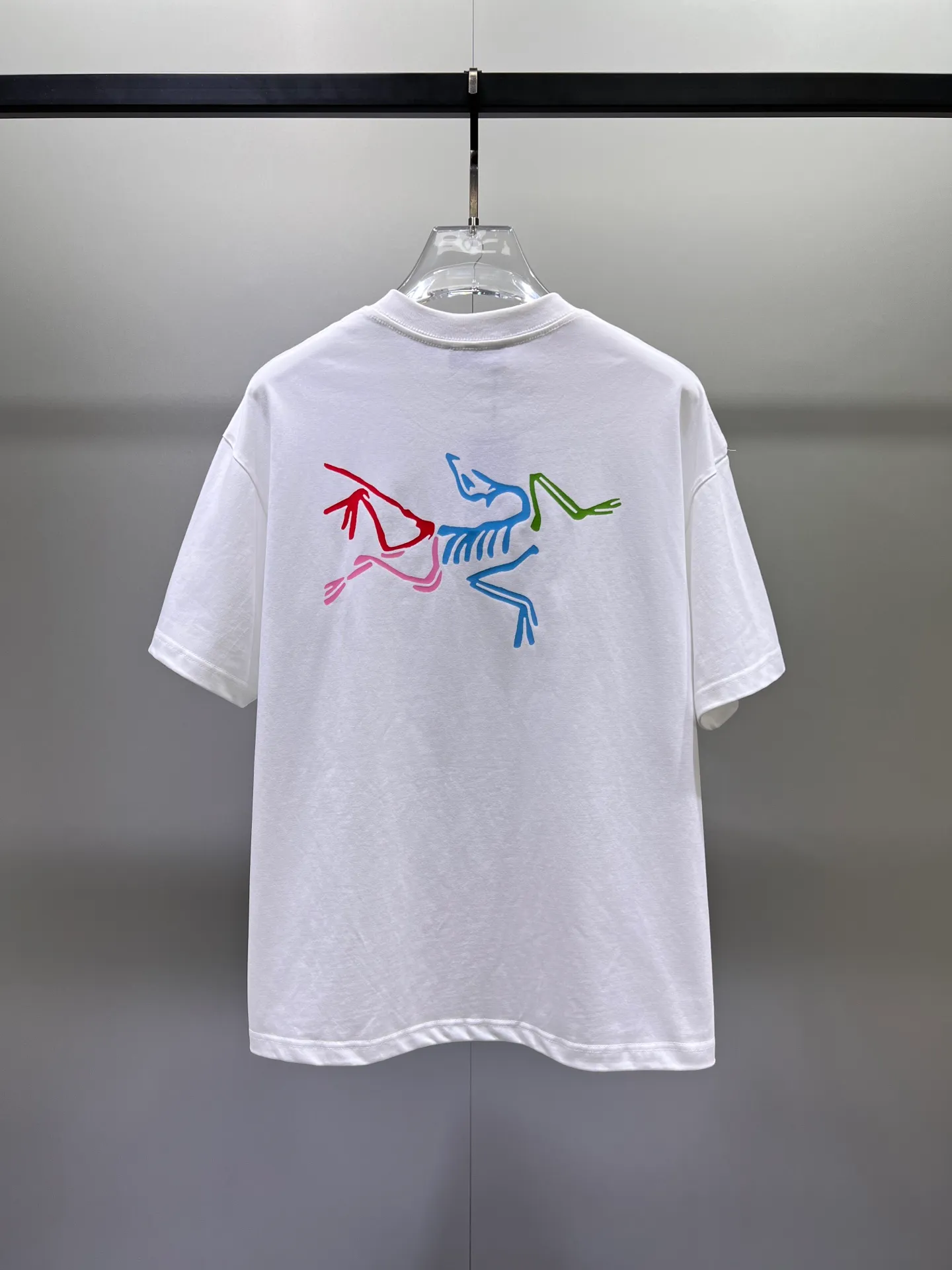 arcteryx🌟New Arrival T T Hot Sale 99 🐎🐎Size：S-XXL Black White 2 （Size ） Size S 110 54 69 21 M 114 56 71 22 L 118 58 73 22 XL 122 60 75 23 2XL 126 62 77 23